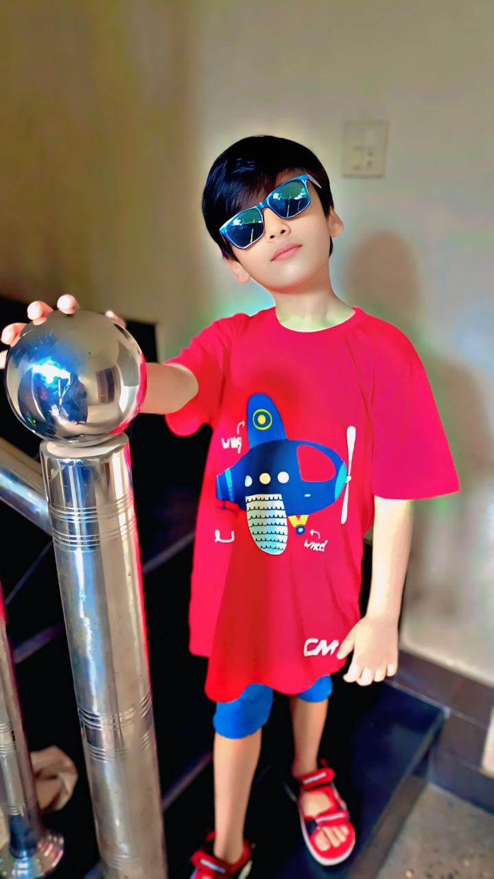 Airplane Wing and Wheel Print Tee Red Colour Printed T Shirts Kids 100% Cotton Tees