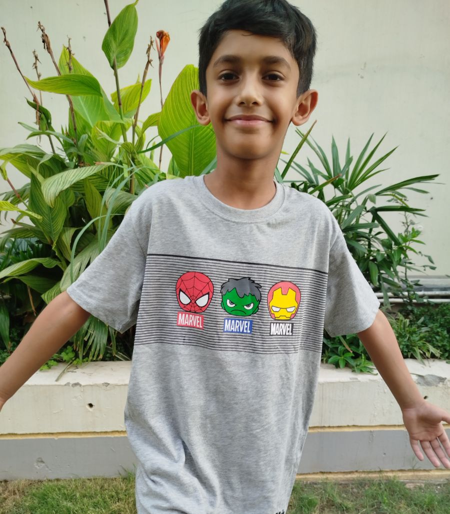 Marvel Superheroes Unisex Girls & Boys Light Grey Colour T-Shirt 100% Cotton Tees for Kids