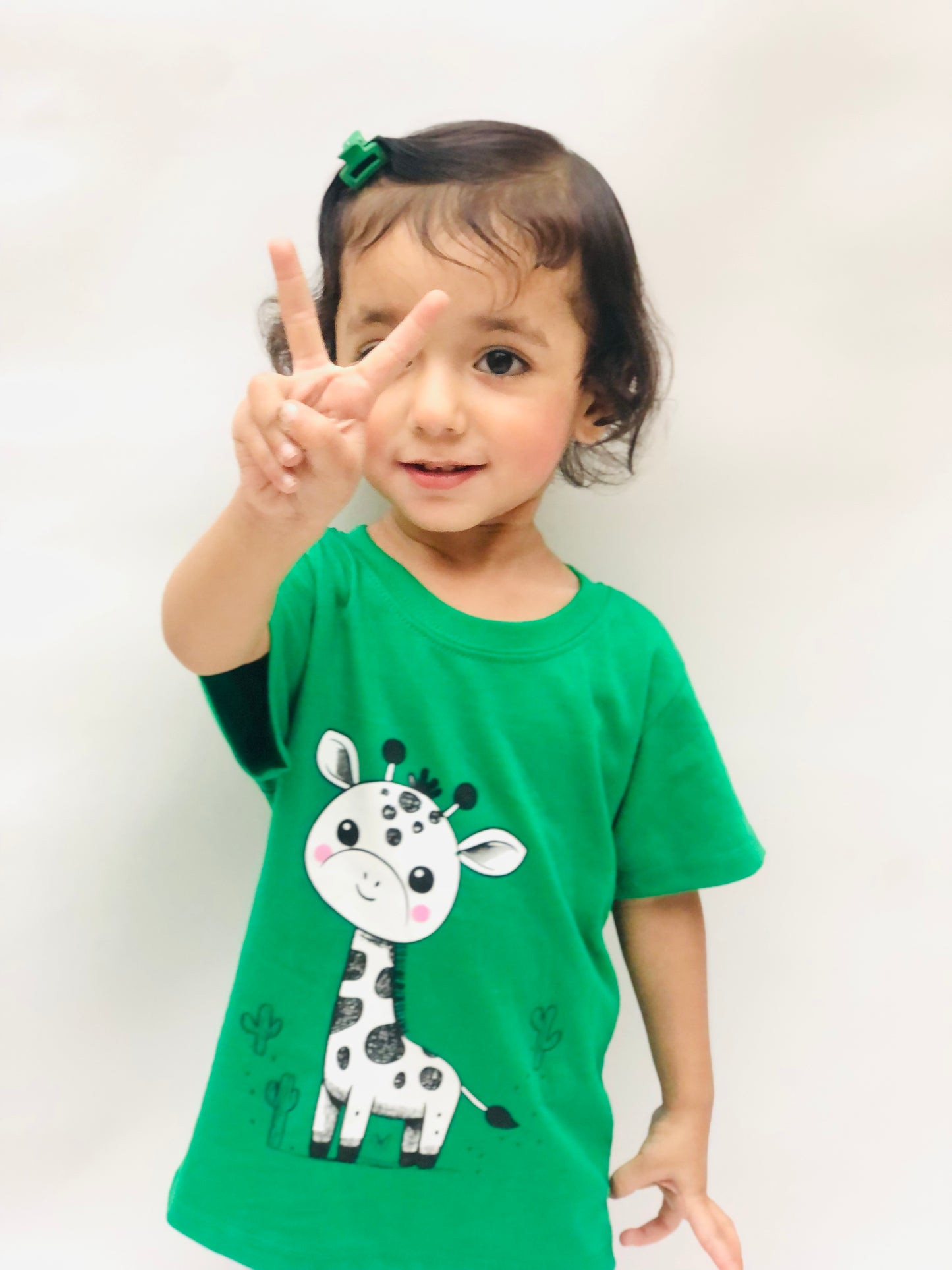 Cute Giraffe Print Tee Green Colour Printed T Shirts Kids 100% Cotton Tees