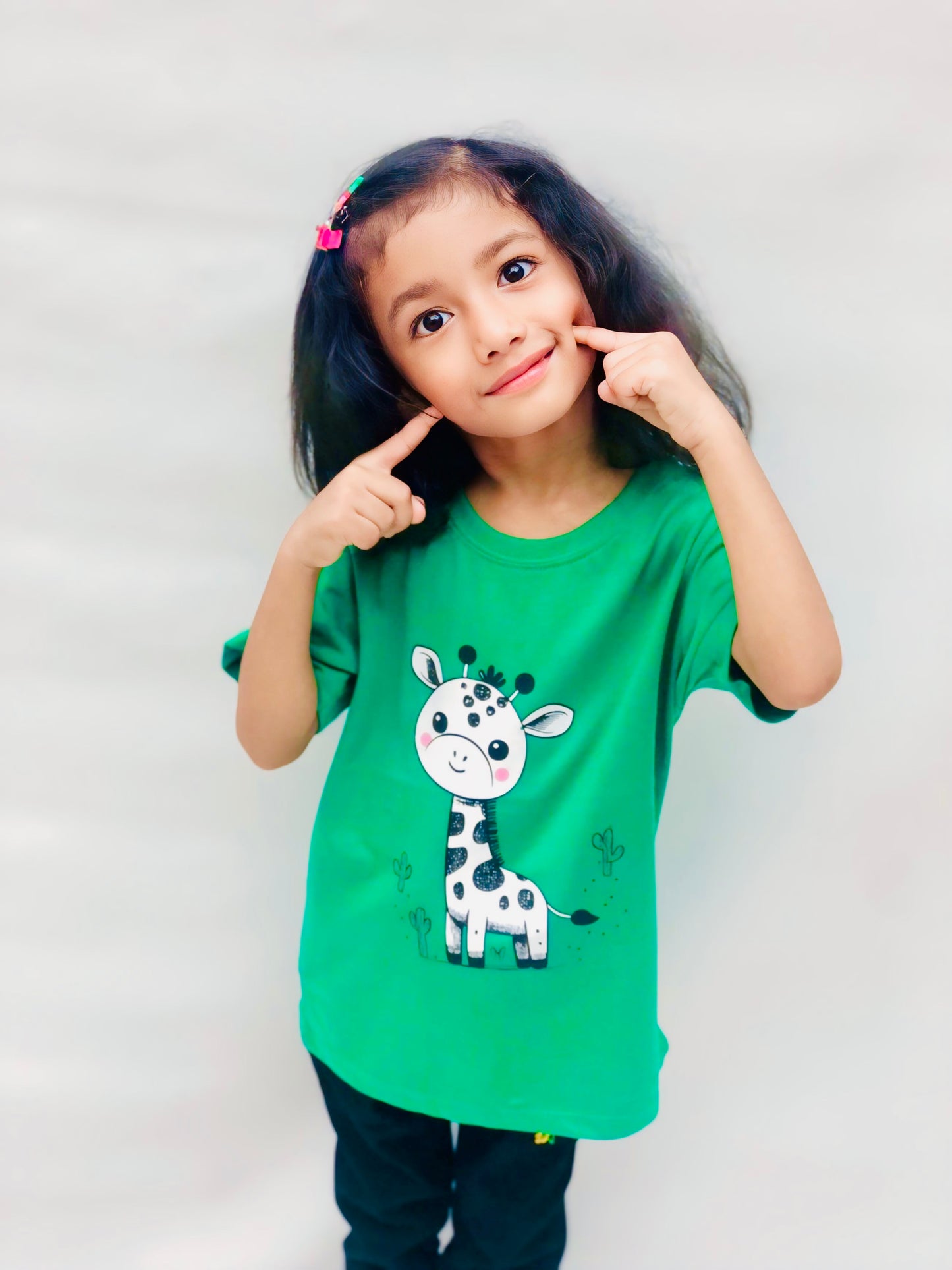 Cute Giraffe Print Tee Green Colour Printed T Shirts Kids 100% Cotton Tees