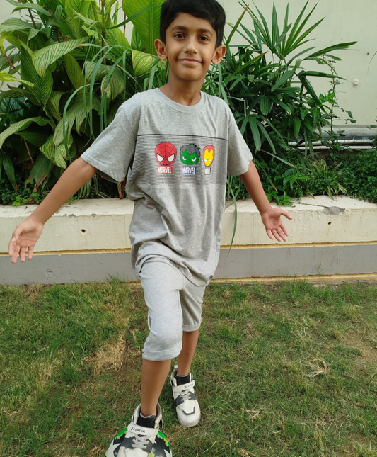 Marvel Superheroes Unisex Girls & Boys Light Grey Colour T-Shirt 100% Cotton Tees for Kids